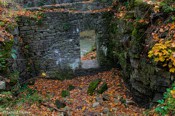 Ball’s Woolen Mill Ruins John and George Ball were awarded this land as soldiers loyal to the British in the American Revolution. They built a five story grist mill at the lower of two waterfalls in 1809 and added a woolen mill near the Upper Falls in about 1840. The Niagara Conservation Authority purchased the property in 1962.